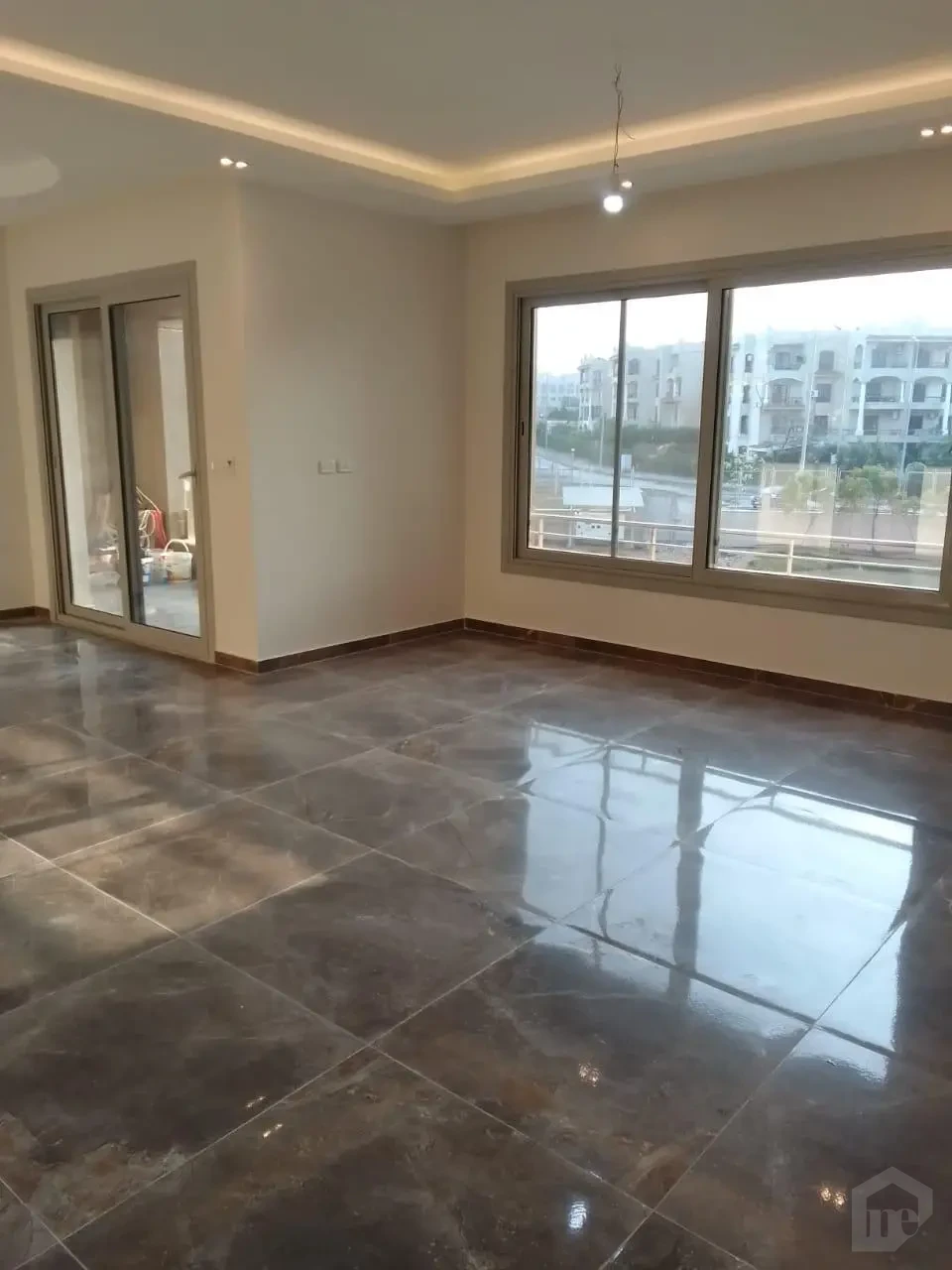 Apartment typical floor for rent in village gate - south investors