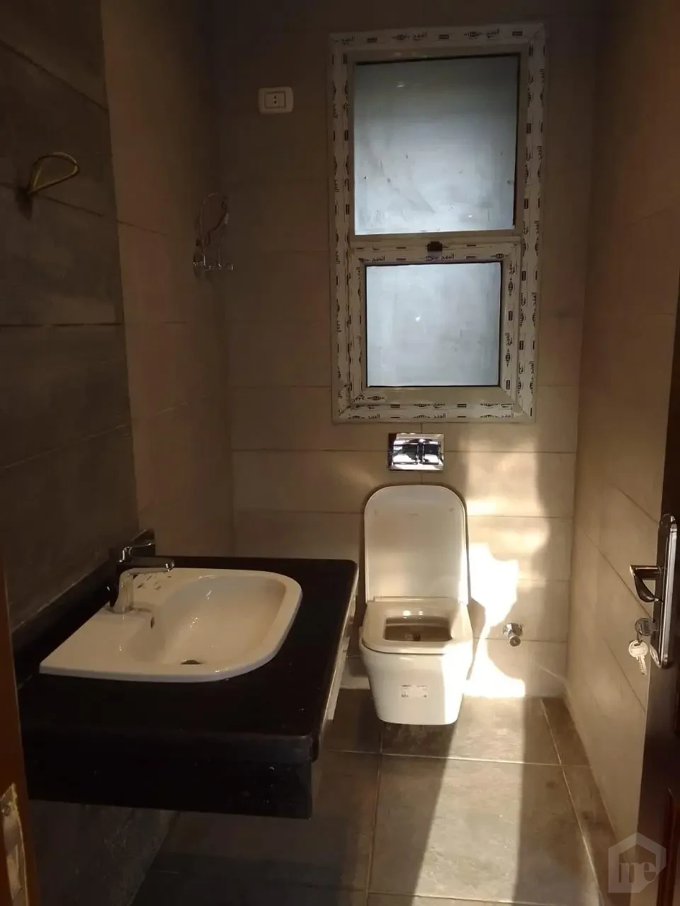 Apartment typical floor for rent in village gate - south investors