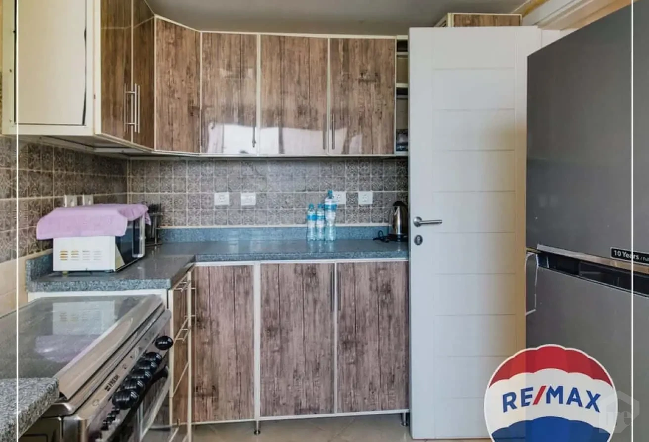 Live the History: Apartment with Terrace Overlooking the Pyramids