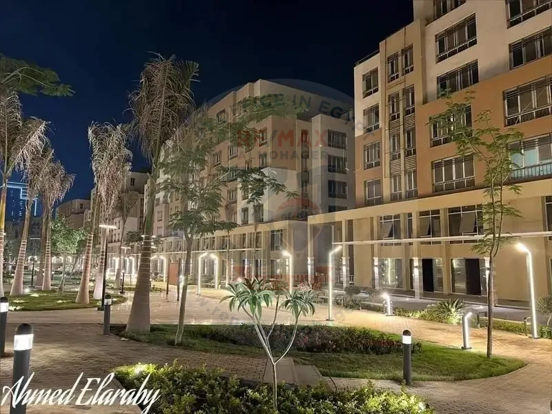 Disadvantages and advantages of Al Maqsad Compound