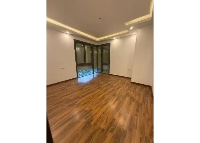 للأيجار في ايستاون