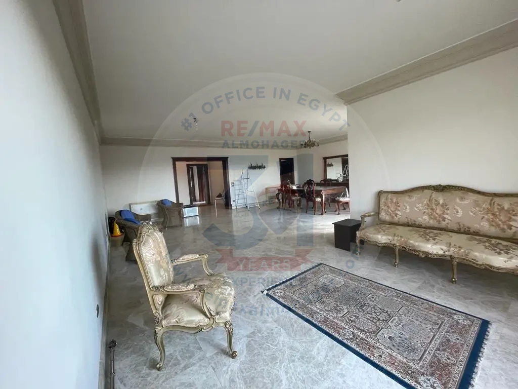 Fifth Settlement real estate