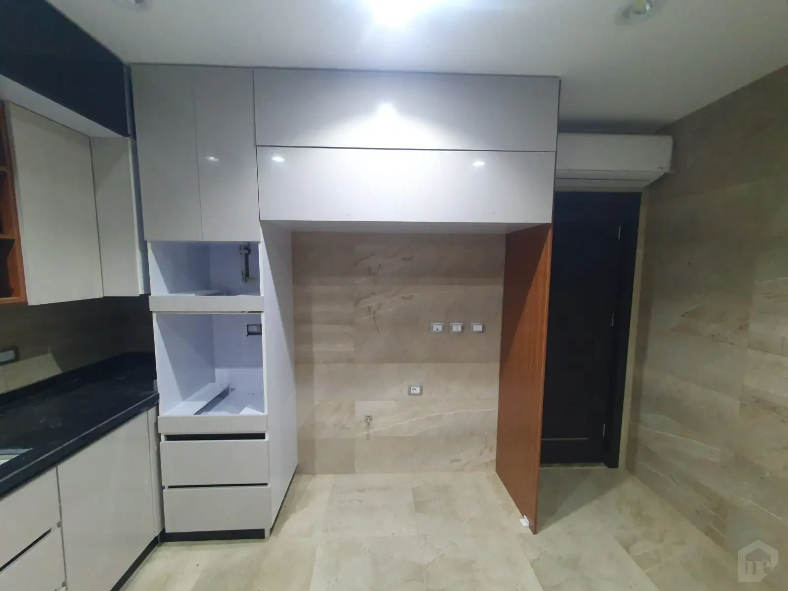 Apartment in Regents Park – Prime Location For Rent