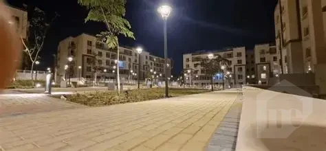 شقه في كومبوند جايد