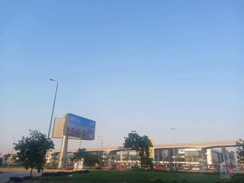 شقة للبيع في اللوتس الجنوبية التجمع الخامس