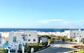 بيتش هاوس للبيع