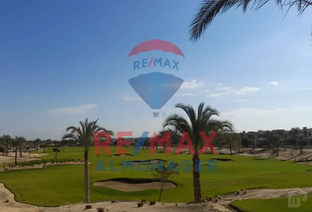 Luxury Front Golf Villa – Spacious Layout & Unique Design