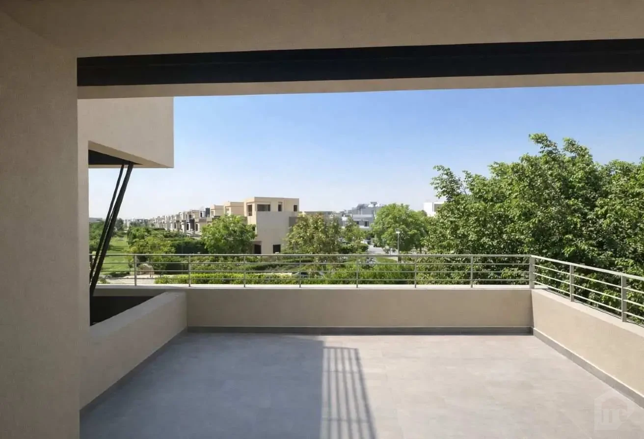 التراس الرئيسي