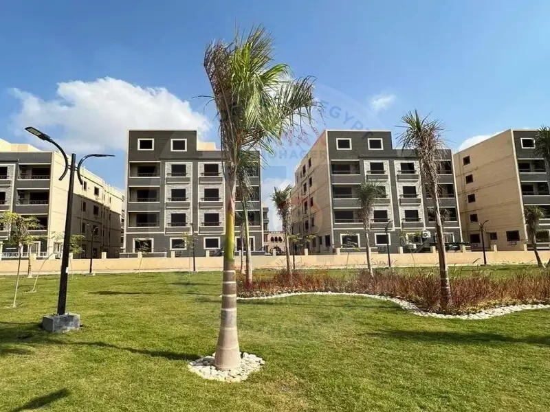 عمارة سكنية للبيع بمنطقة المستثمرين