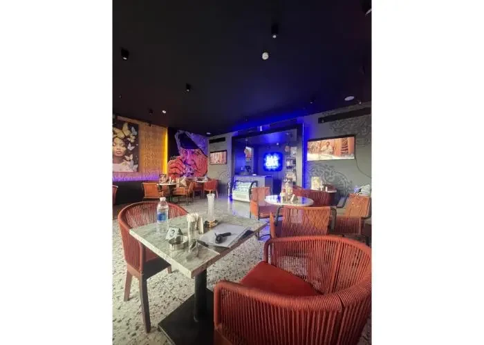 shop for rent in east court