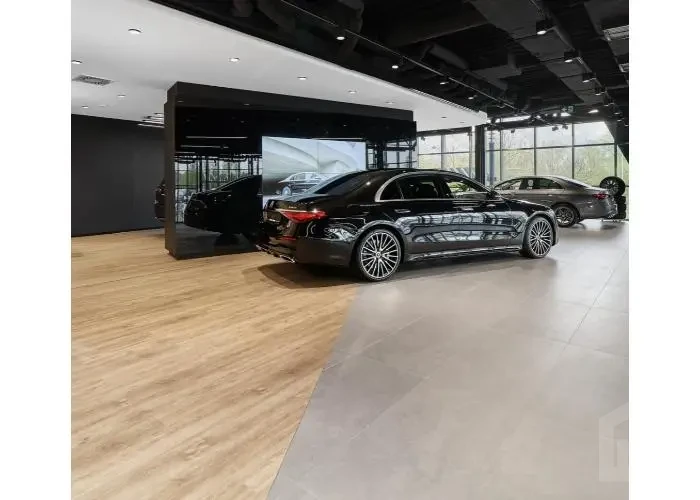 Car Showroom in New Cairo