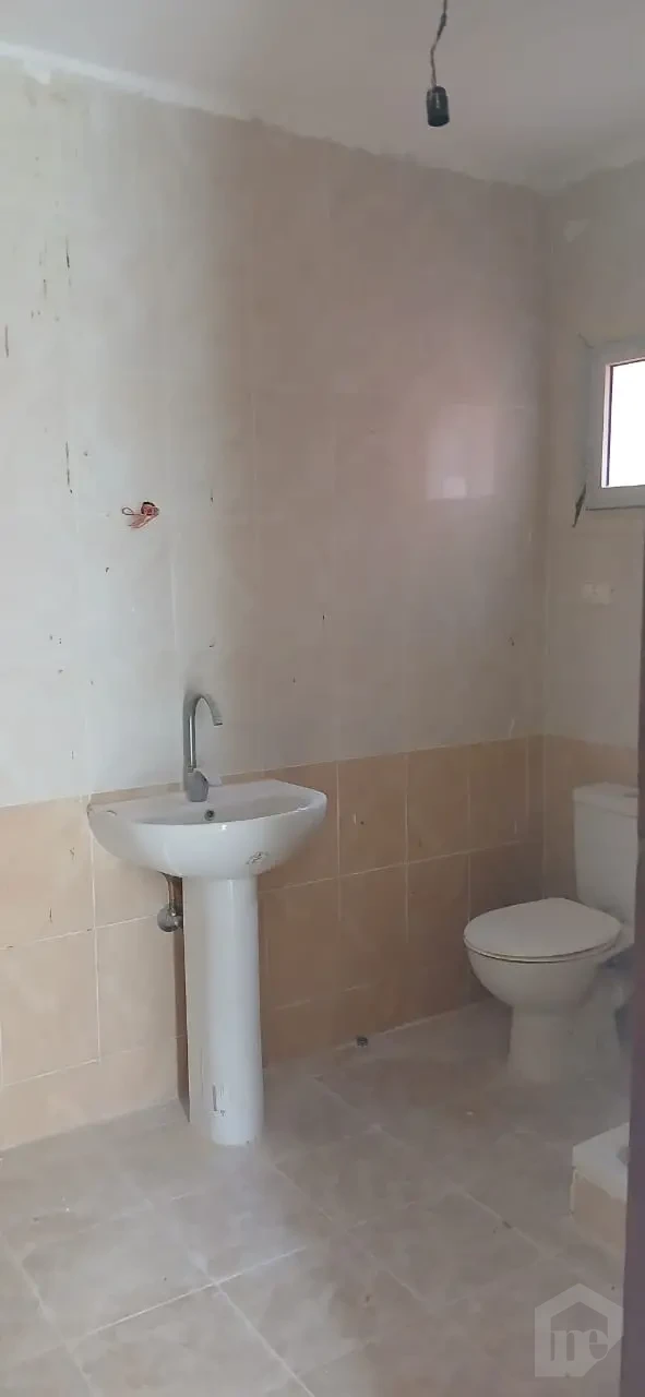 شاليه بإطلالة مباشرة على حمام السباحة في بانجلوز الساحل