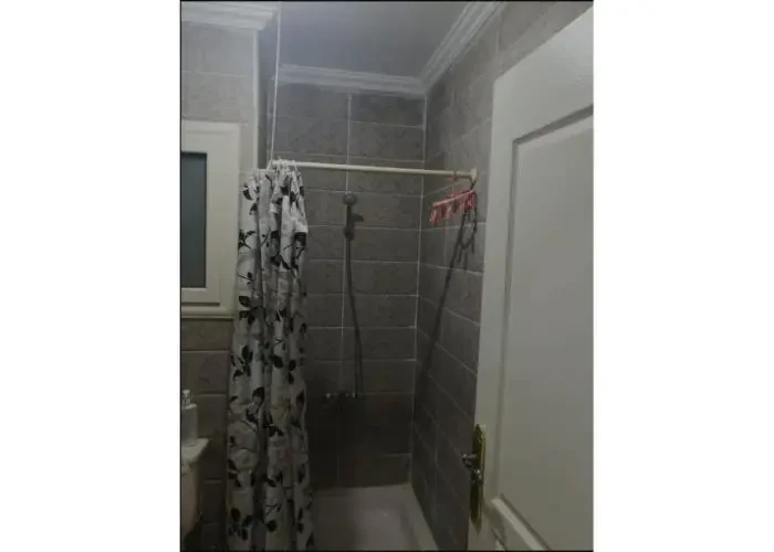 للبيع في العين السخنه