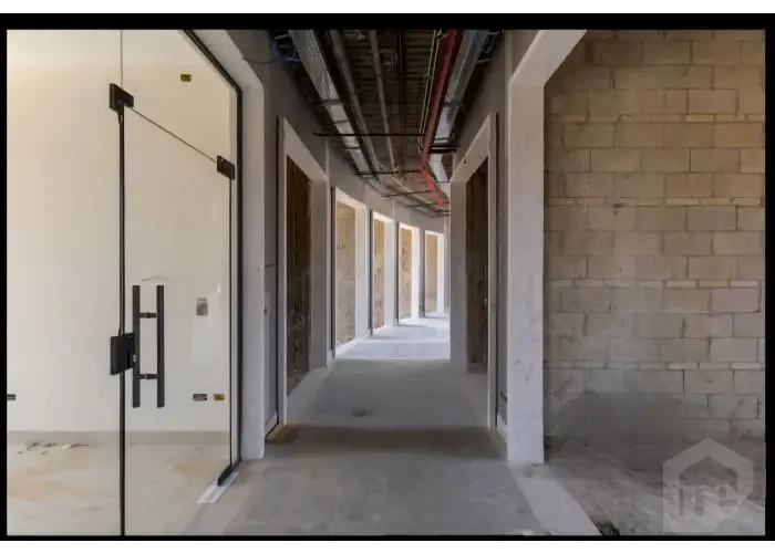 للبيع عيادة 60م استلام فوري في المستثمرين الجنوبية