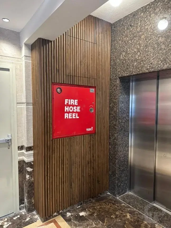 commercial and administrative building for Rent masr el gedida