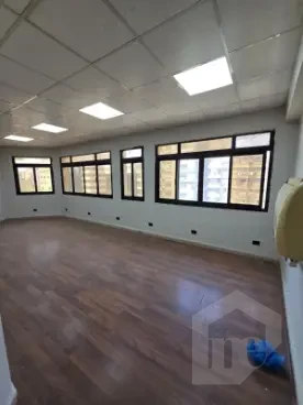 Commercial property for rent Roxy