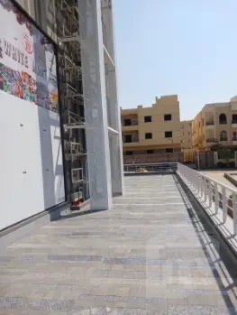 100 sqm shop for rent South Investors