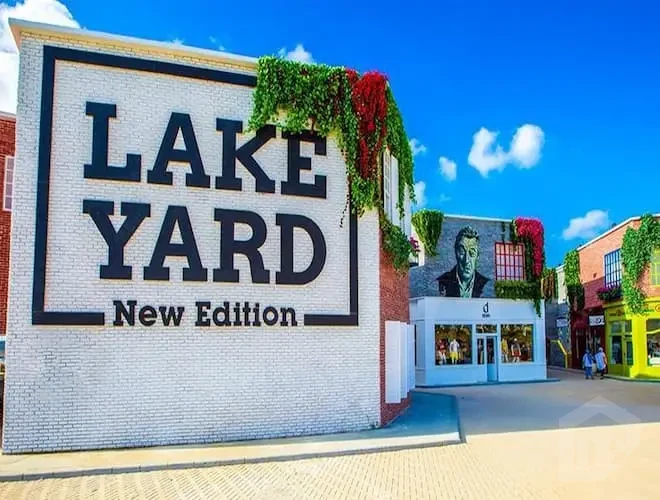 Commercial Shop for Sale -(Hacienda Bay)(LakeYard)