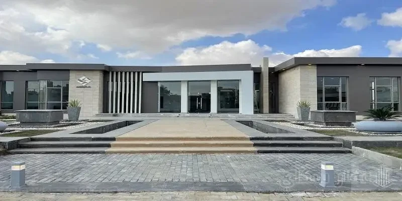 commercial space Fifth Settlement For Rent