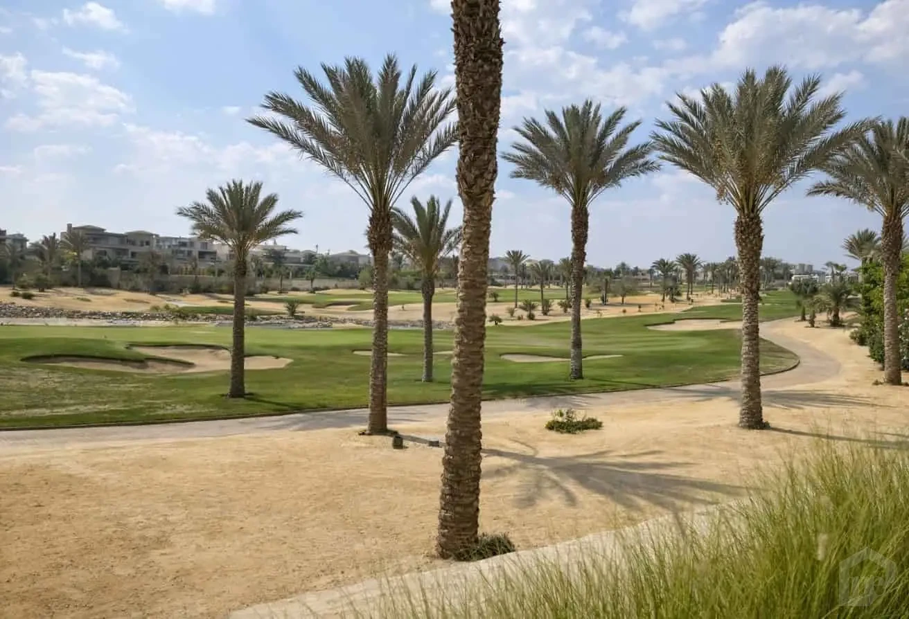 Villa 3 Bedrooms For Sale In Palm Hills
