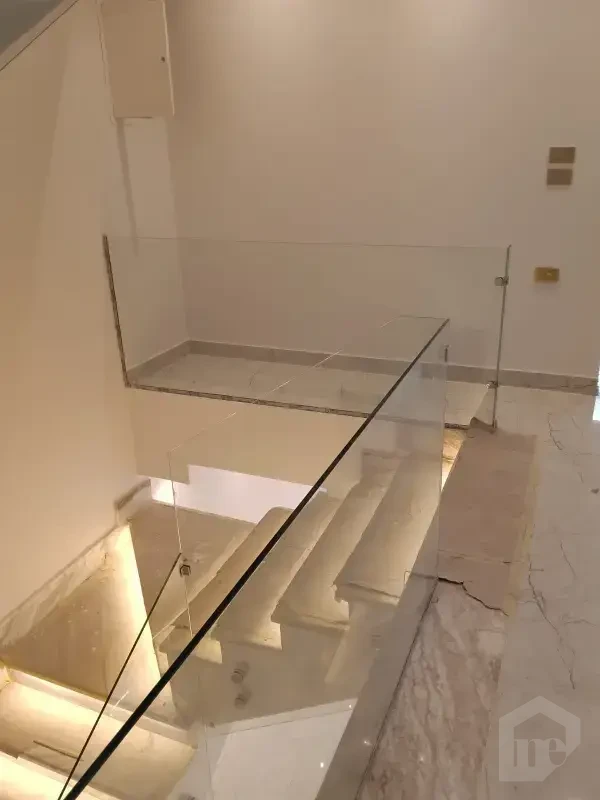 Corner Townhouse for Rent – Hyde Park | First Use