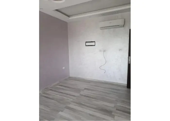 تاون هاوس للأيجار في هايد بارك