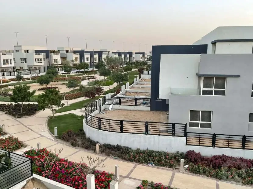 تاون هاوس للبيع هايد بارك