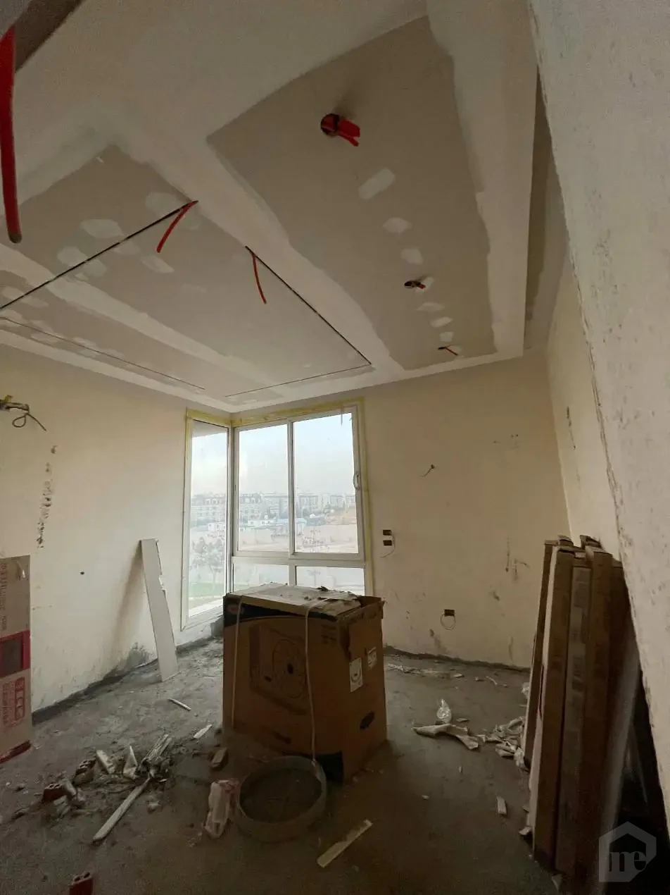 فيلا للبيع في هايد بارك