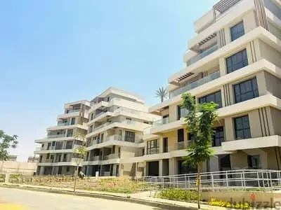 شقة مميزة للبيع بموقع راقي في كمبوند سكاي كوندوز