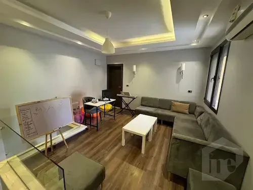 للإيجار دوبلكس 4 غرف في إيستاون سوديك