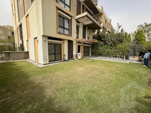 دوبلكس للإيجار في إيستاون – حديقة خاصة كبيرة