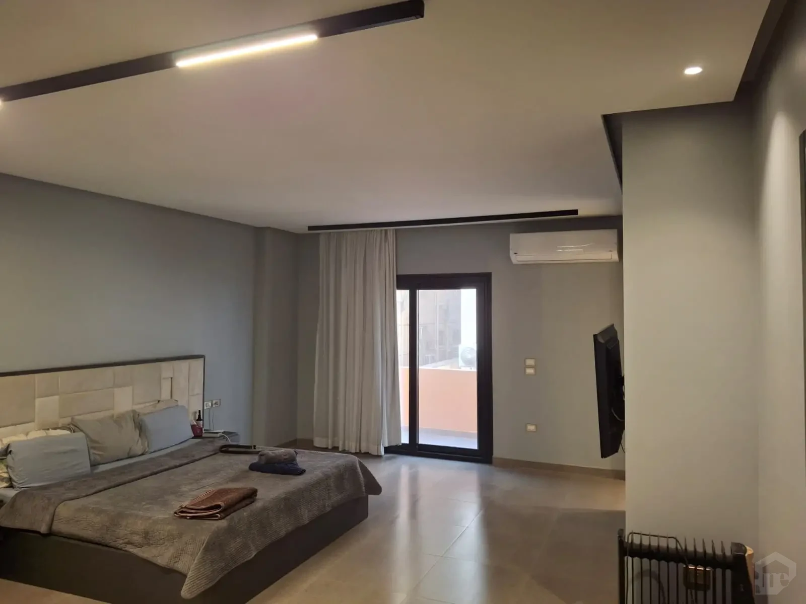 duplex fully furnushed