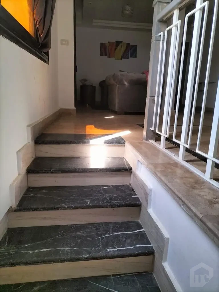 • دوبلكس واسع بتشطيب راقي – درة القاهرة