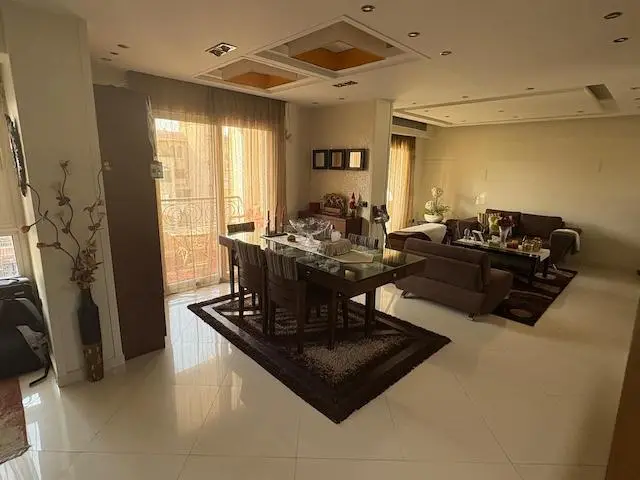 شقة للبيع بالقاهرة الجديدة