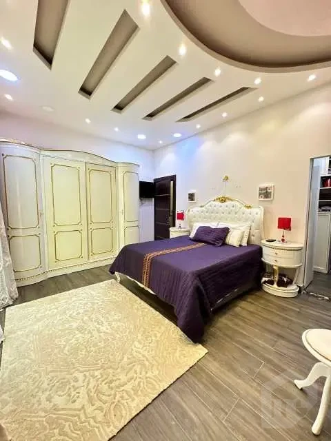 440 sqm Duplex with Private Garden