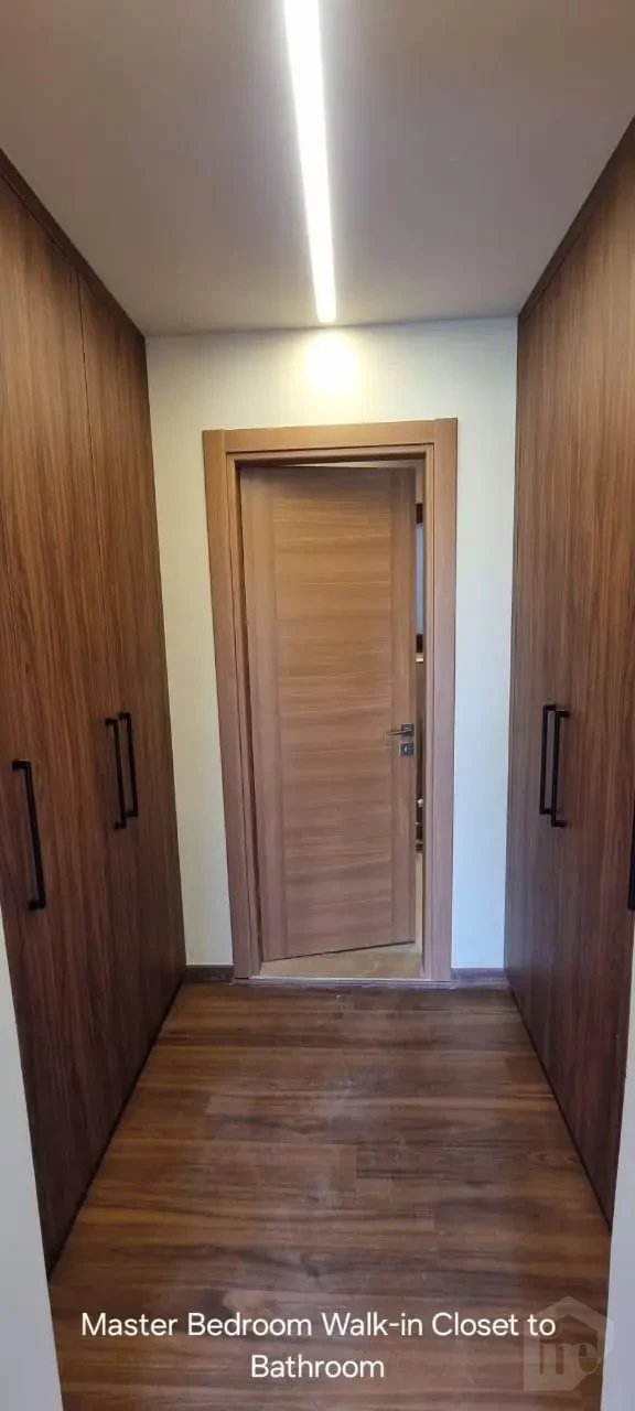 Luxury Apartment with 4 Bathrooms for Rent in One 16