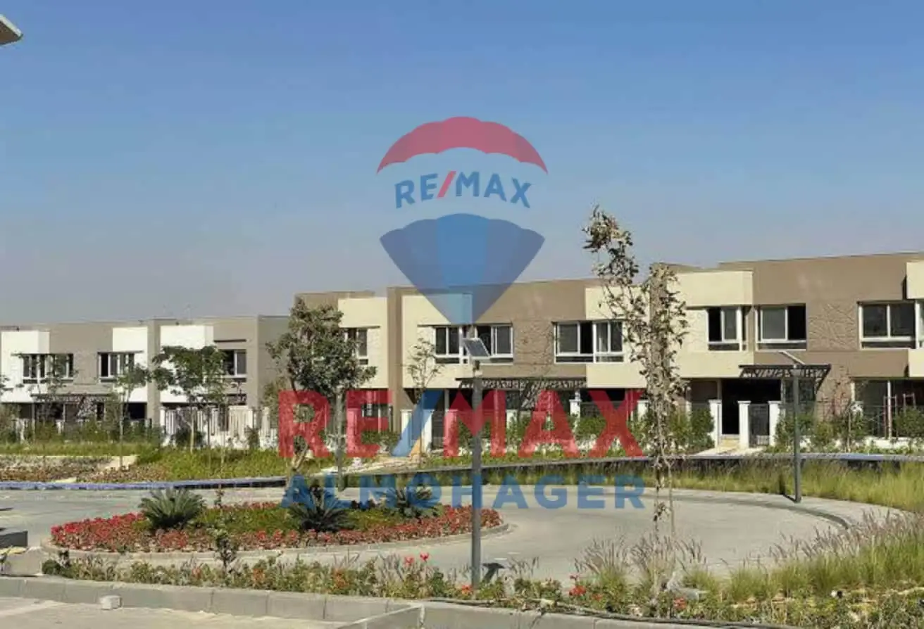 فرصة ذهبية! تاون هاوس كورنر للبيع في Badya Palm Hills