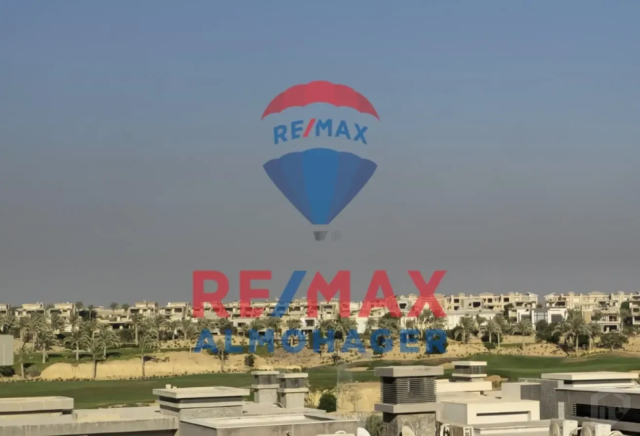 فيلا بارك للبيع – صف ثاني جولف وفيو خلاب على الليك