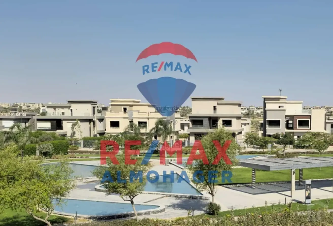 فيلا بارك مميزة – موقع استثنائي بين الجولف والليك