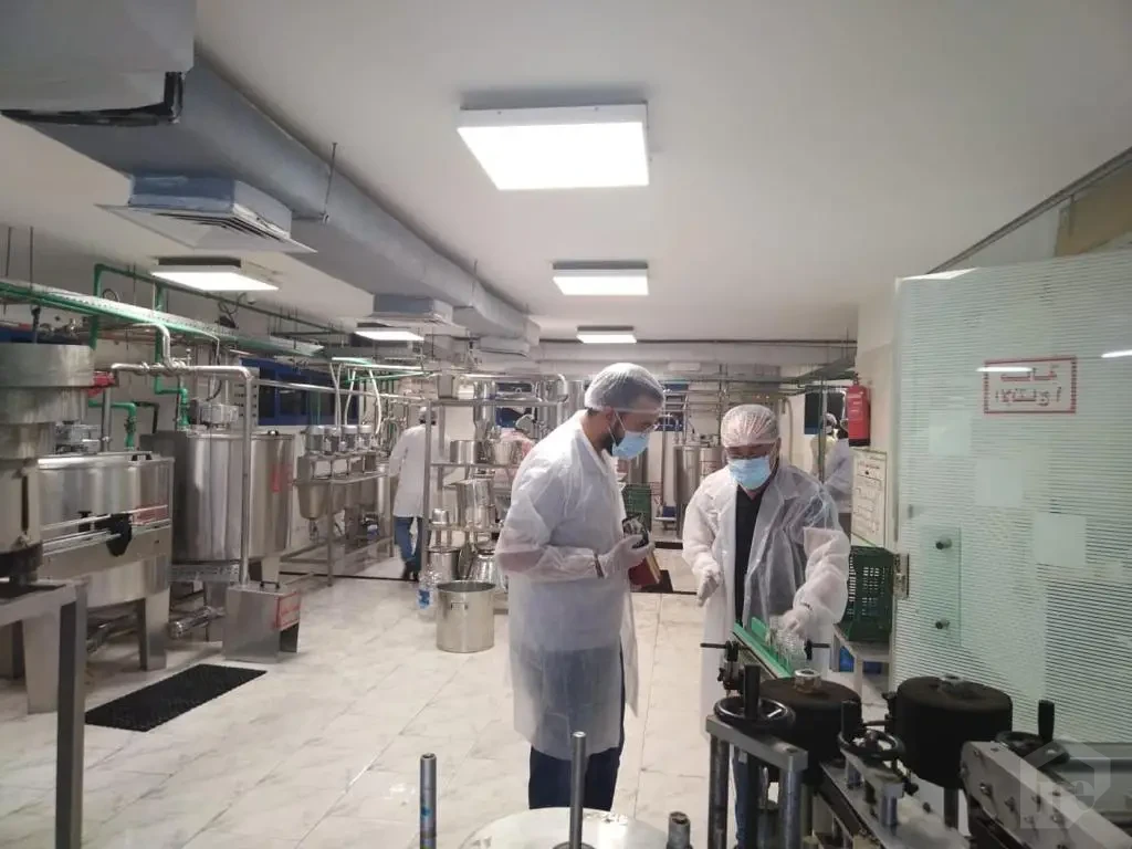 مصنع للبيع بالكامل فى المنطقة الصناعية فى الشروق