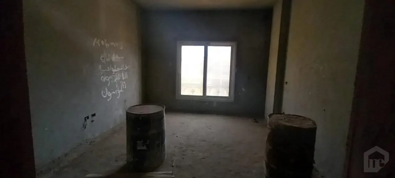 فيلا فاميلي هاوس للبيع في لوروا – التجمع الخامس