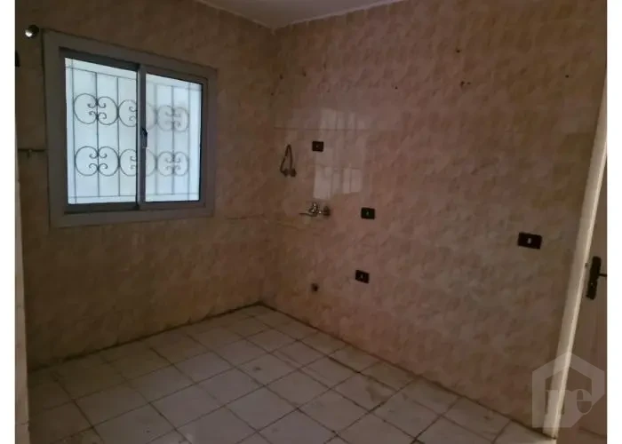 For sale: a fully finished apartment