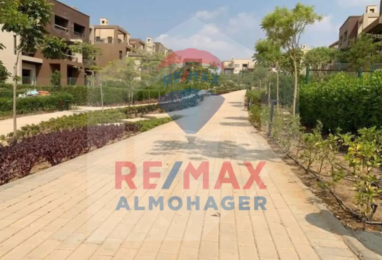 استوديو رائع بإطلالة الأهرامات - ويست ريدج نيو جيزة للإيجار
