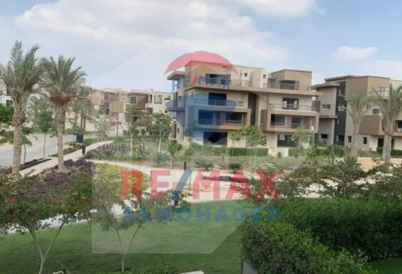استوديو ساحر في نيو جيزة ويست ريدج - للإيجار بإطلالة الأهرامات