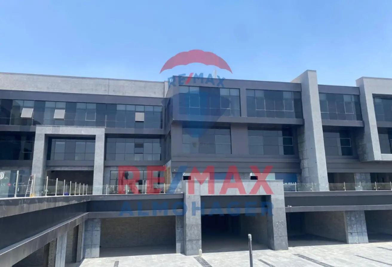 عيادة مجهزة بالكامل – هيل تاون، بالم هيلز – بسعر مميز
