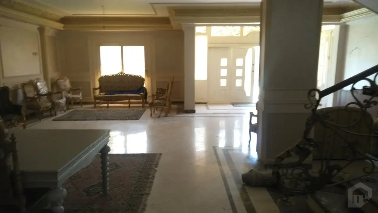 Prime Location Townhouse Villa – AUC Street, Fifth Settlement