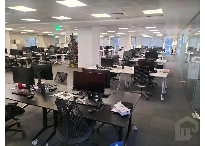 For rent finished office 920m in cfc