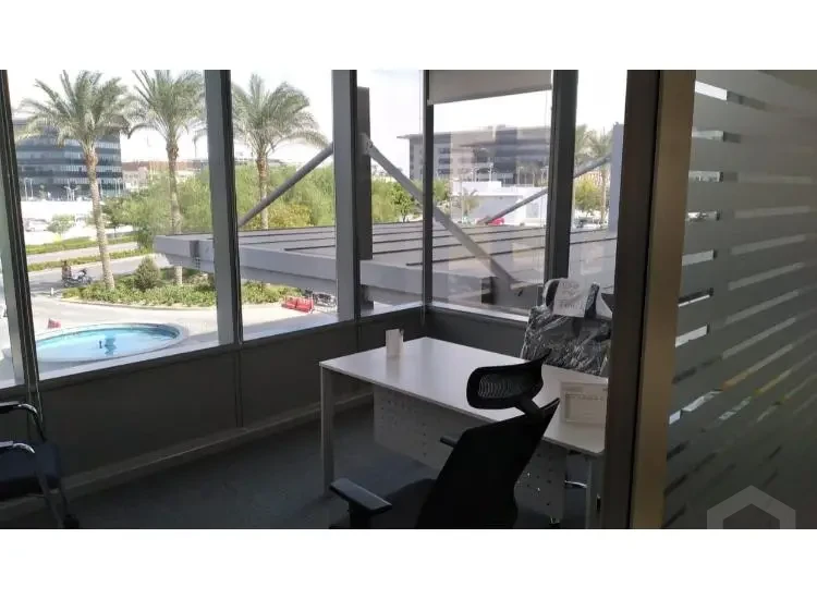 For rent furnished office  1600m  North 90 street