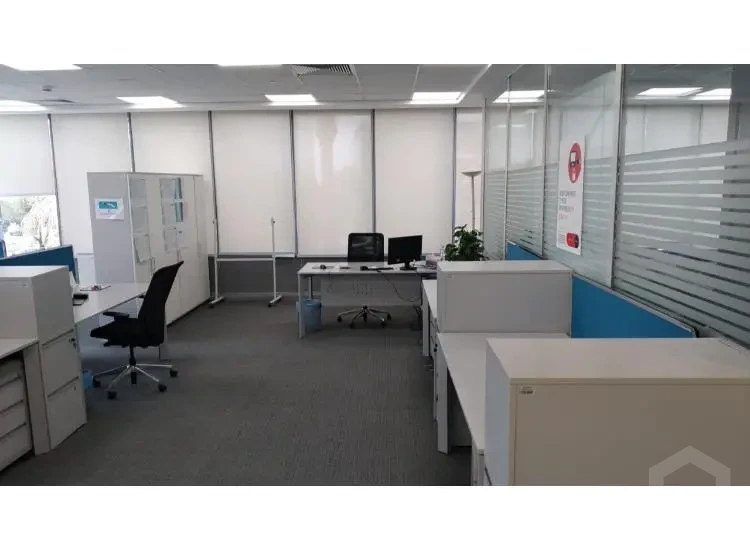 For rent furnished office  1600m  North 90 street