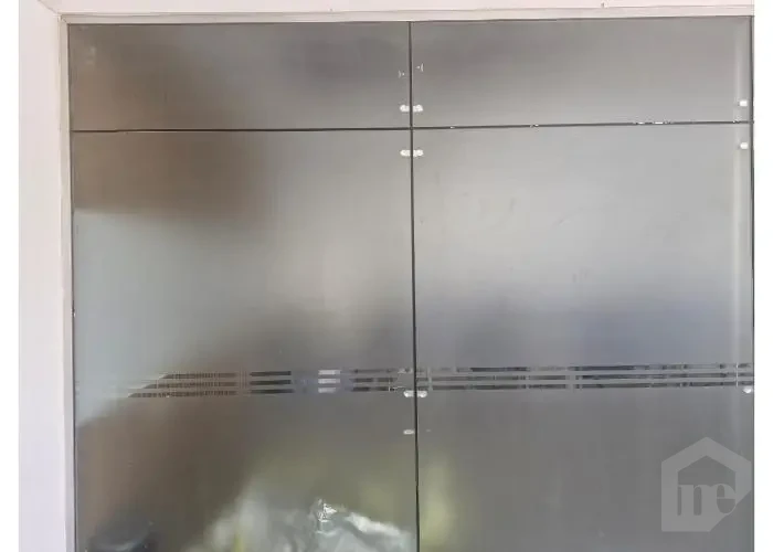 للايجار مكتب 55م مفروش علي شارع ال90 الجنوبي